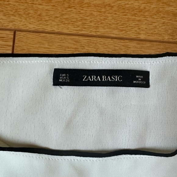 Zara Basic Blouse (Size: Small) - Picture 3 of 3